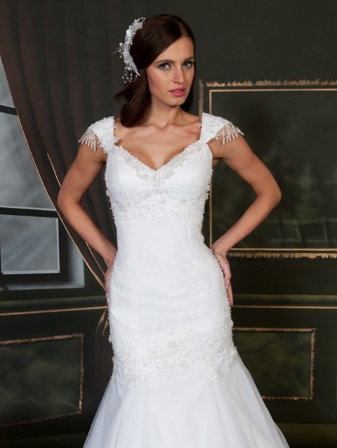 kolekce svatebních šatů 2015