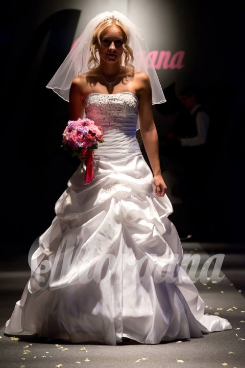 výprodej svatebních šatůl